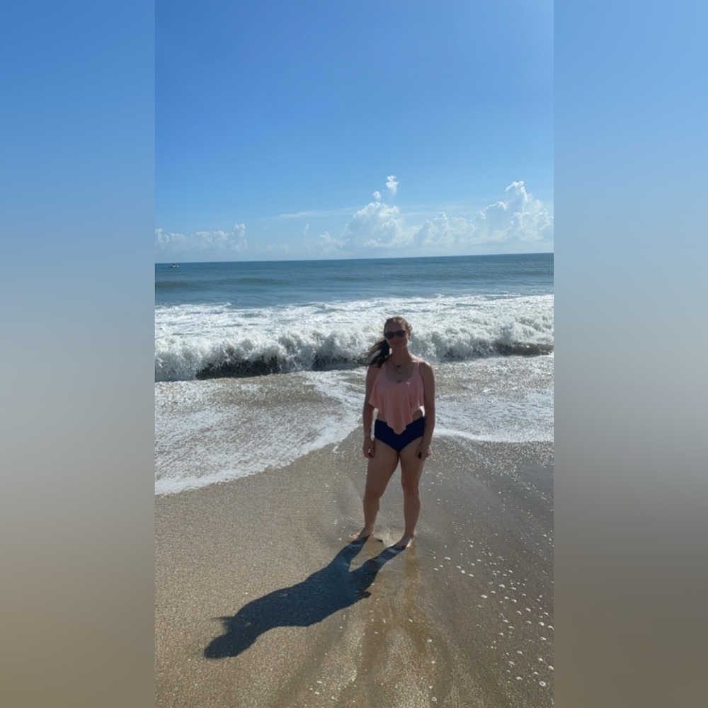 Madi is live!!🕺💃 shop & share💜🫶🏼🥰 - Picture 5 of 6